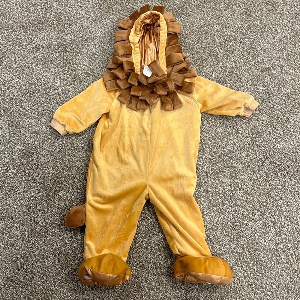 Lion Halloween costume, size 12-24 months